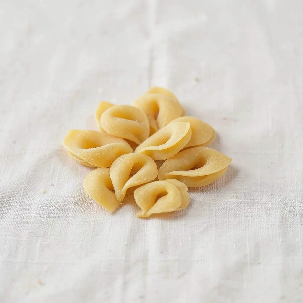 ingannapreti, uncooked, on linen